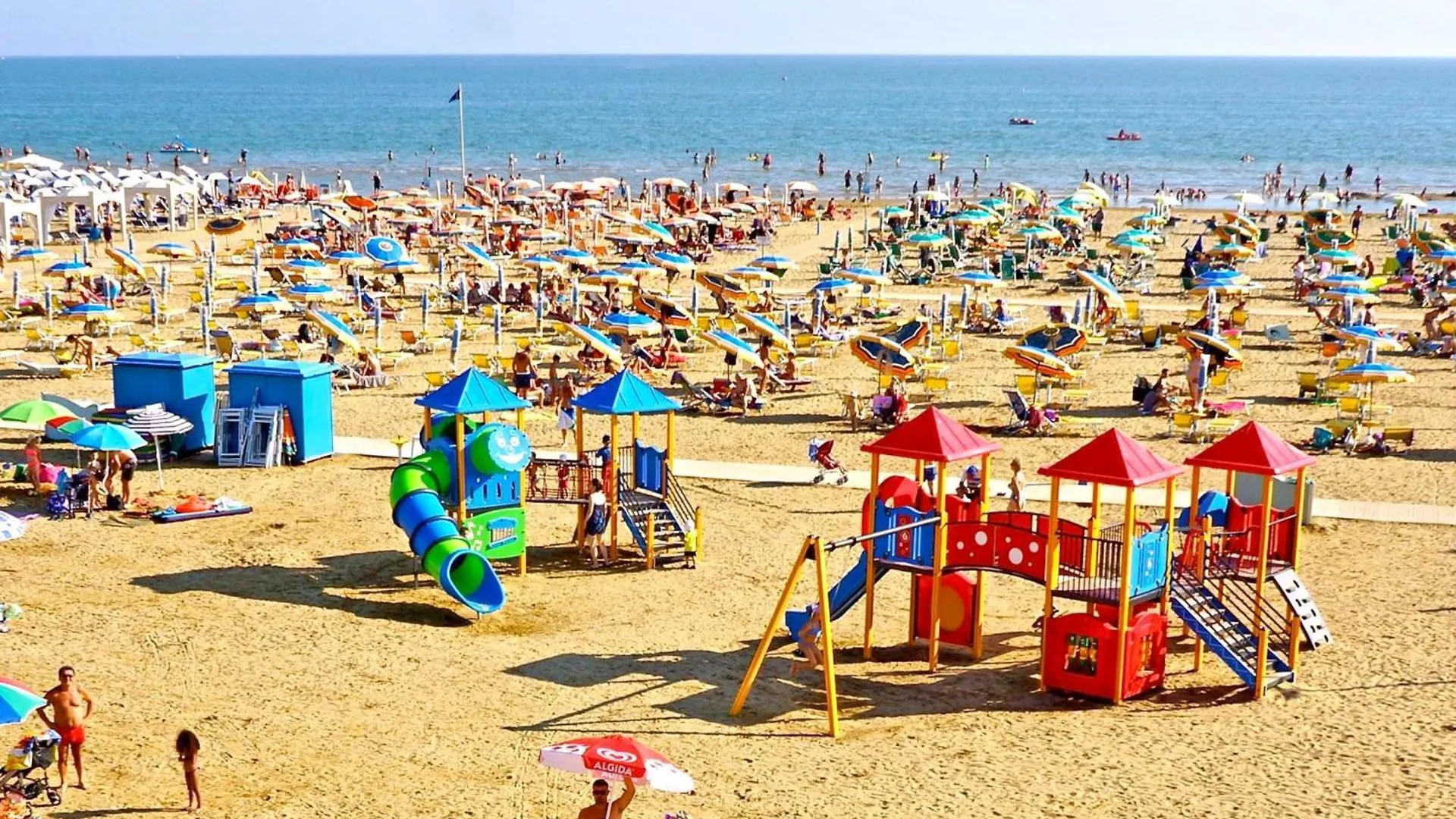 Charming Studio With Shared Pools Bibione Apartament